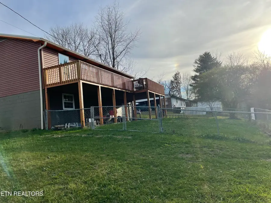 430 Whitaker St #430, Tazewell, TN 37879 - #3