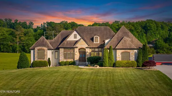 6824 Hickory Creek Rd, Lenoir City, TN 37771