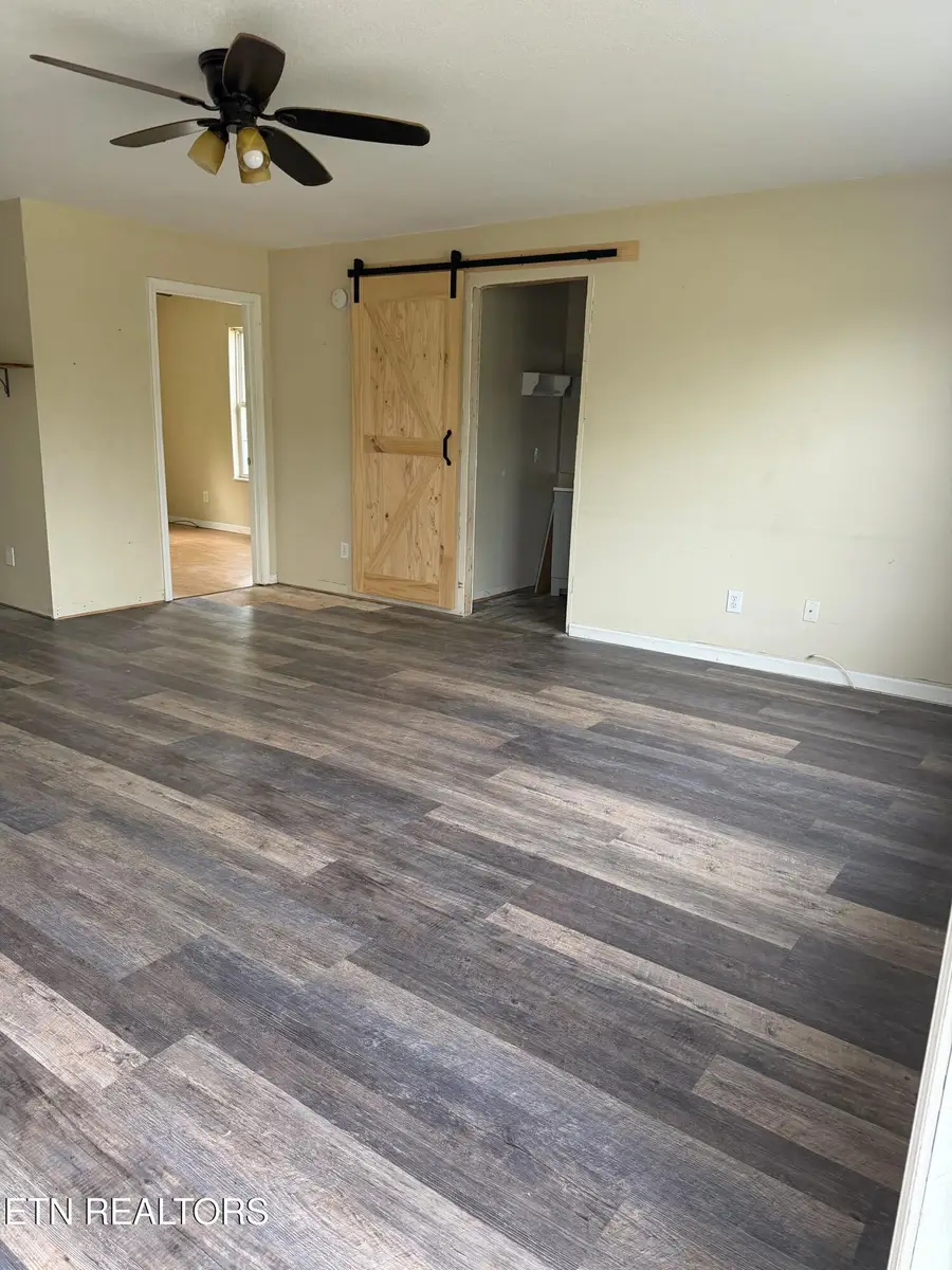955 Jersey Drive, Sevierville, TN 37862 - #3