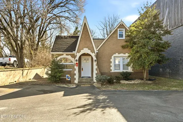 3820 Sutherland Ave, Knoxville, TN 37919