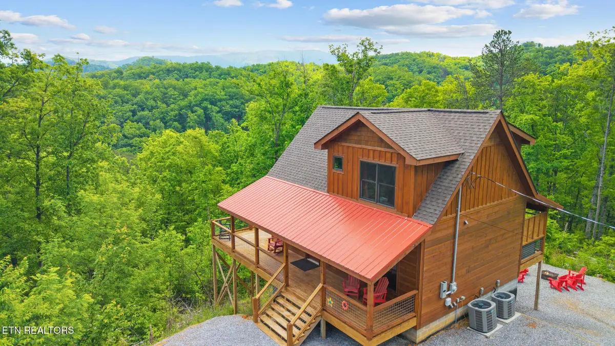 2015 Penny Way, Pigeon Forge, TN 37862 - #1