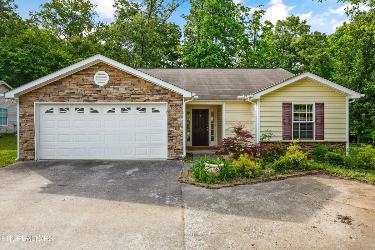 6626 Hugh Willis Rd, Powell, TN 37849 - #1
