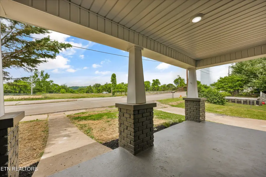 1612 Vermont Ave, Knoxville, TN 37921 - #3