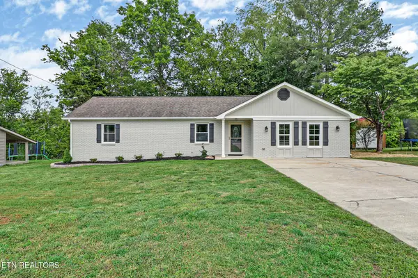 32 Rhododendron Circle, Crossville, TN 38555
