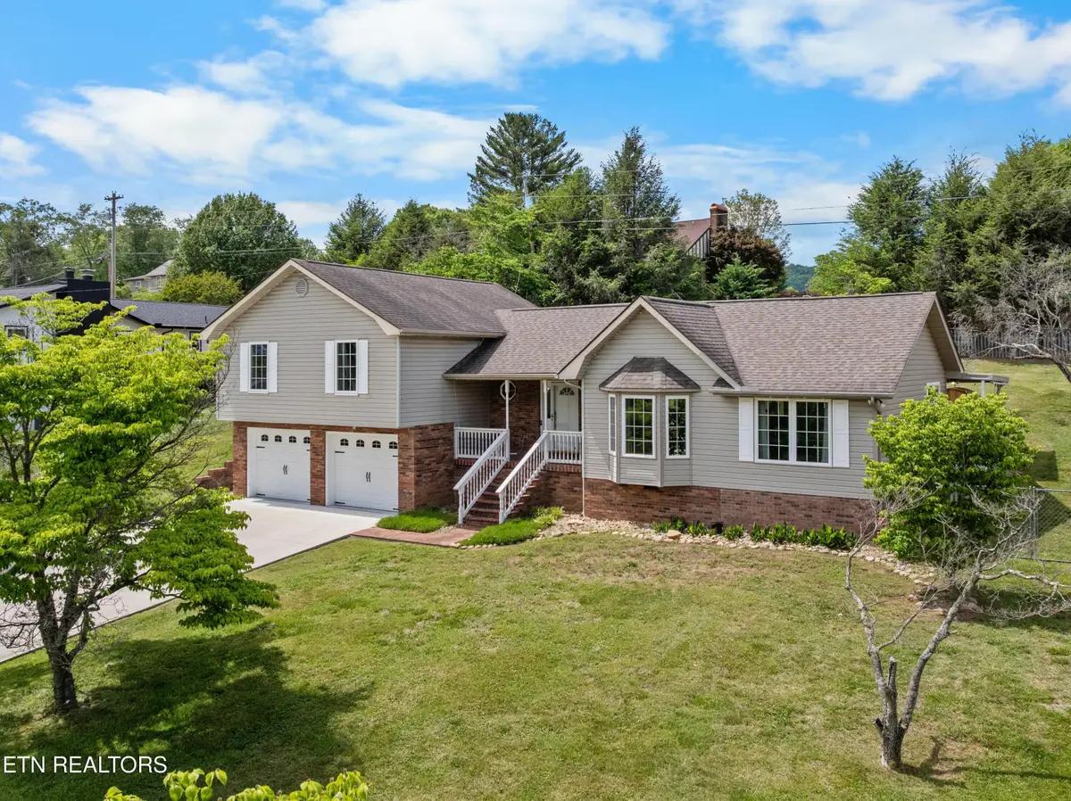 206 Hickory Lane, Jacksboro, TN 37757 - #1