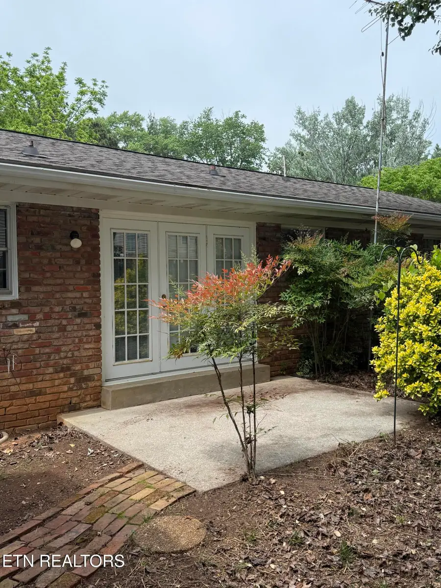 1504 Larry Rd, Maryville, TN 37803 - #3