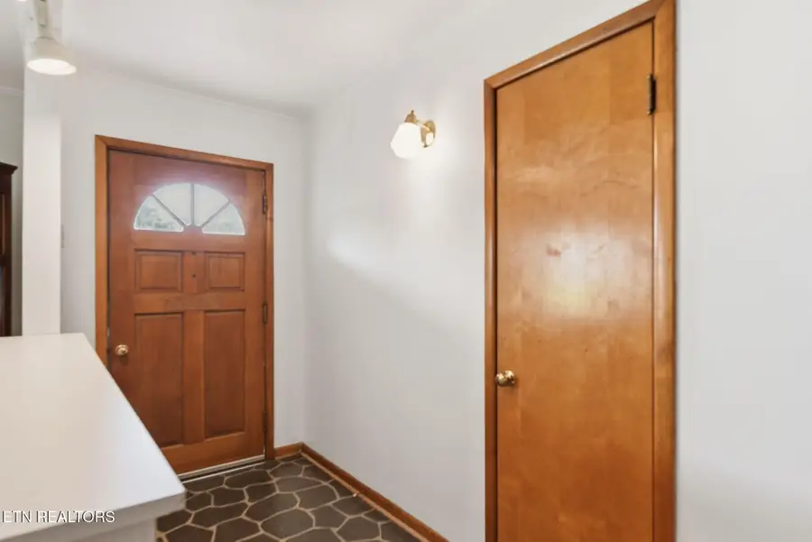 311 Woodhaven Lane, Clinton, TN 37716 - #3
