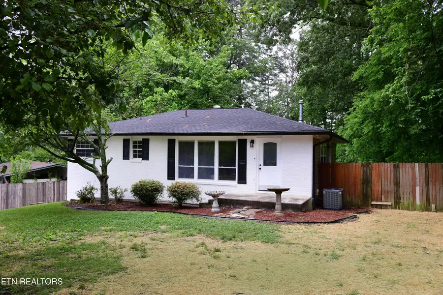 102 Henderson Lane, Oak Ridge, TN 37830 - #2