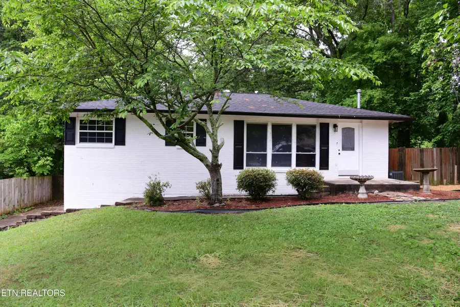 102 Henderson Lane, Oak Ridge, TN 37830 - #3