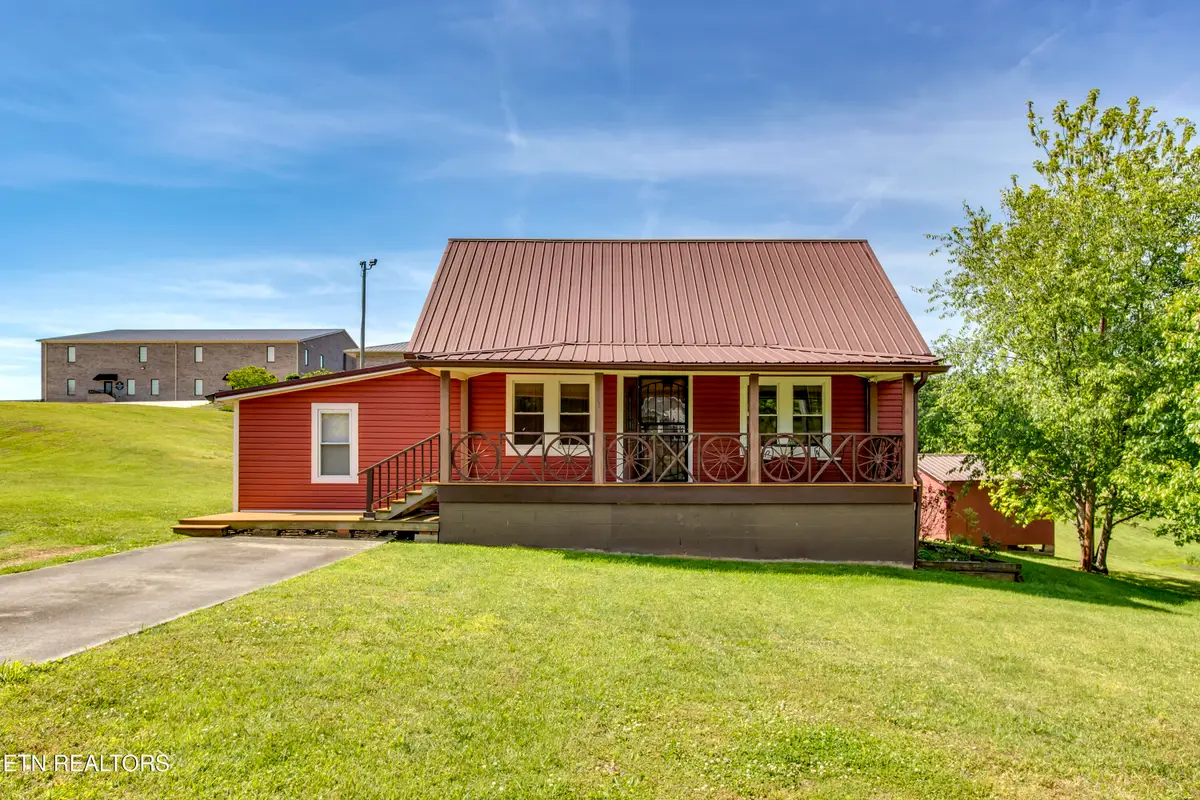 1918 Sweetwater Vonore Rd, Sweetwater, TN 37874 - #1