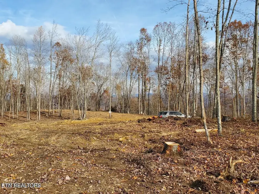 Hilltop St, Huntsville, TN 37756 - #2