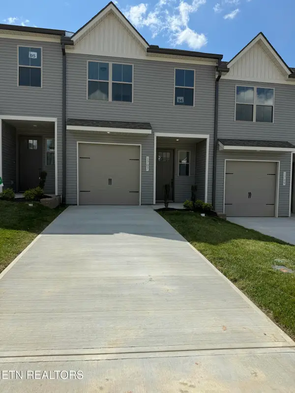 1707 Bennett Village Drive, Maryville, TN 37804