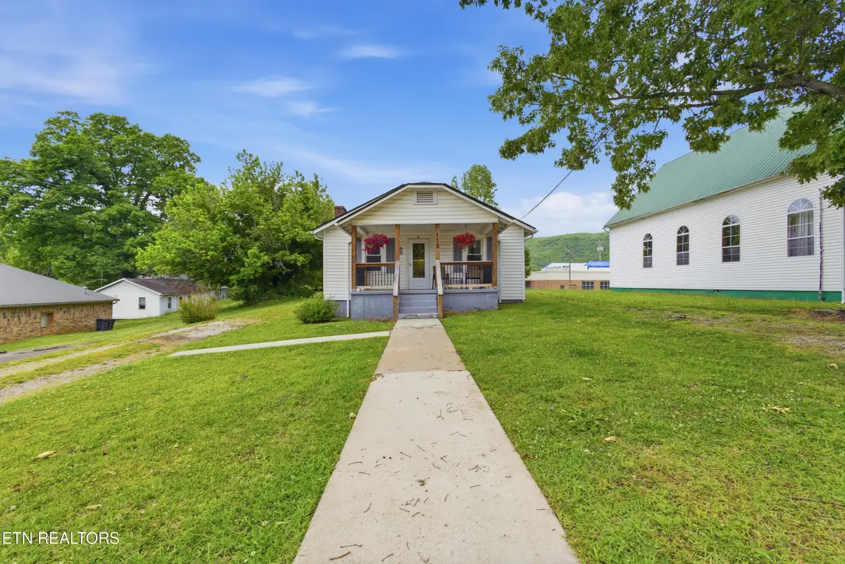 118 Woody Ave, Harriman, TN 37748 - #1
