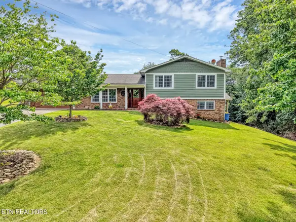 929 Oxford Hills Drive, Maryville, TN 37803