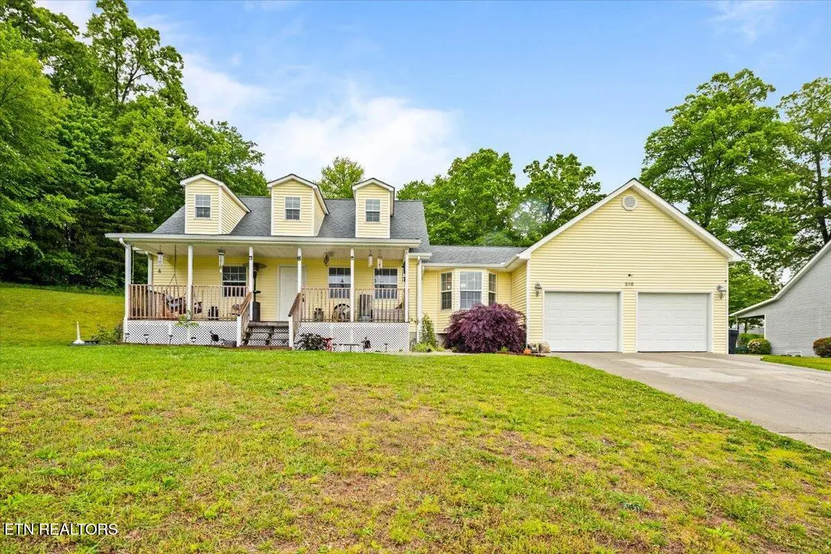 216 Mountain Rd, New Tazewell, TN 37825 - #1