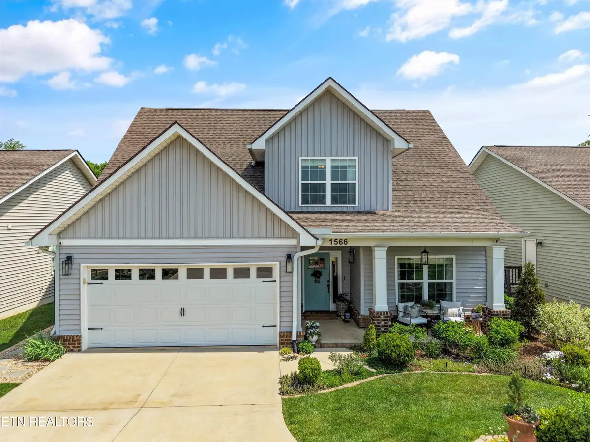 1566 Mills St, Alcoa, TN 37701 - #1