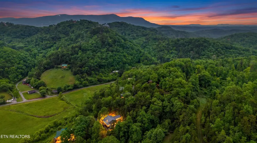 1560 Starwood Way, Sevierville, TN 37862 - #2