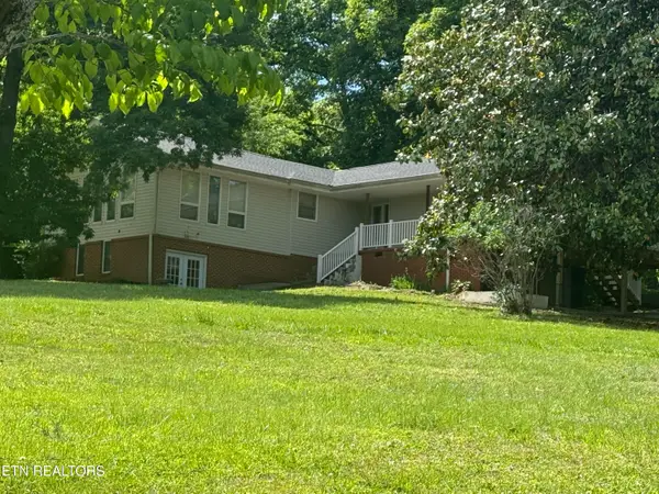 104 Mainsail Rd, Kingston, TN 37763