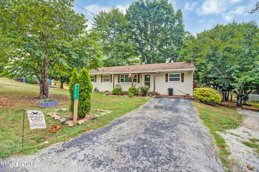 212 Reba Ave, Harriman, TN 37748 - #2