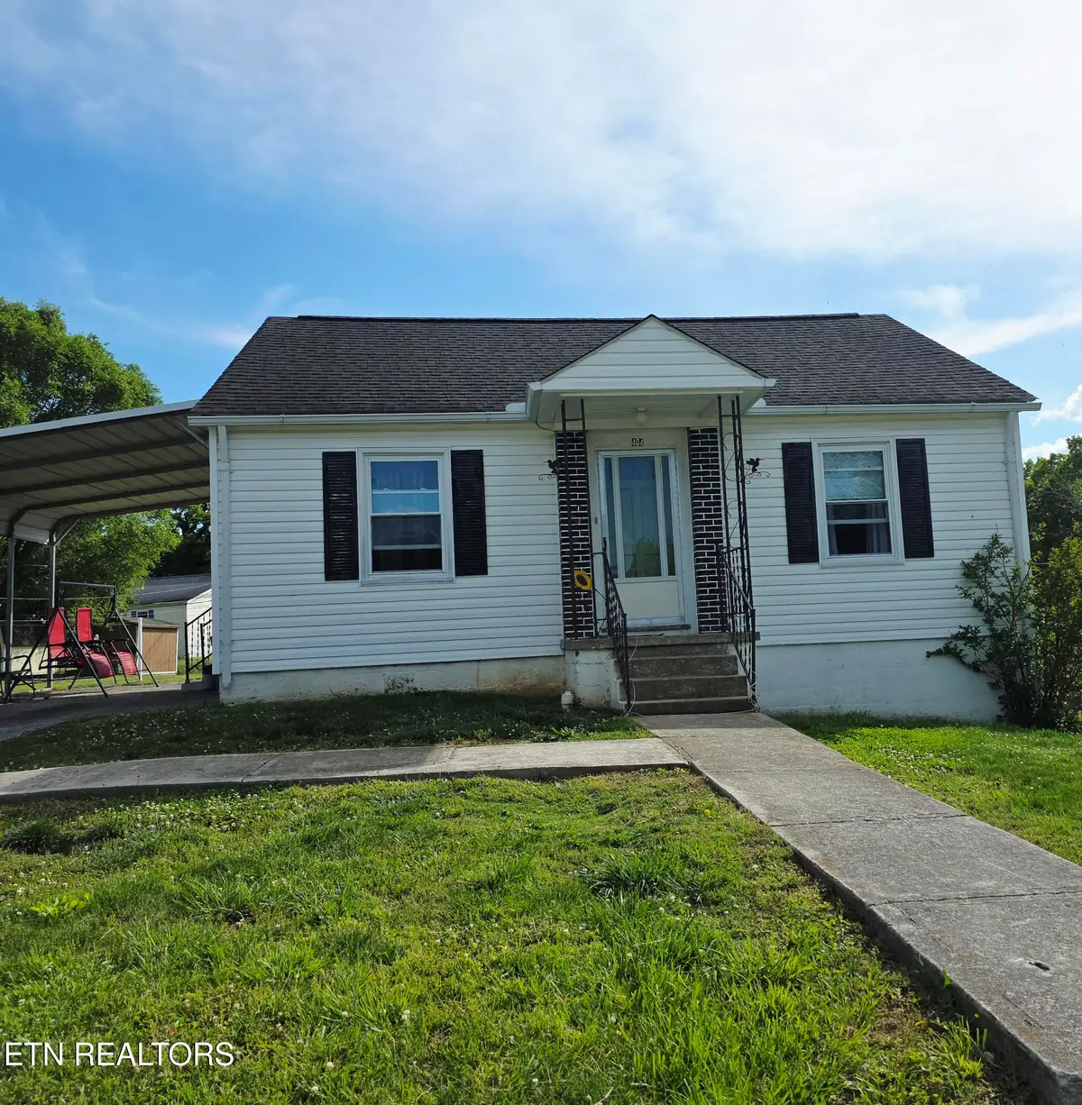404 E 4th St, Lafollette, TN 37766 - #1