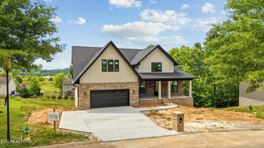 105 Mistletoeberry Rd, Oak Ridge, TN 37830 - #3