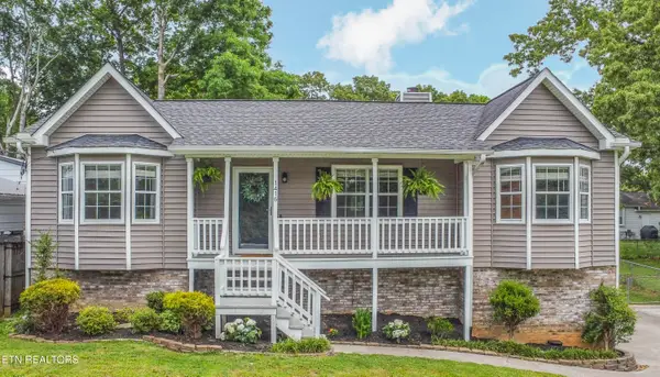 1416 Overton Lane, Knoxville, TN 37923