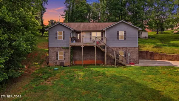 3259 River Pointe Circle, Kodak, TN 37764