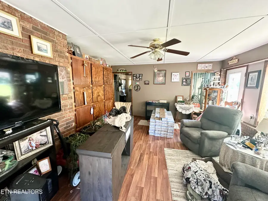 243 Goat Town Rd, Ewing, VA 24248 - #2