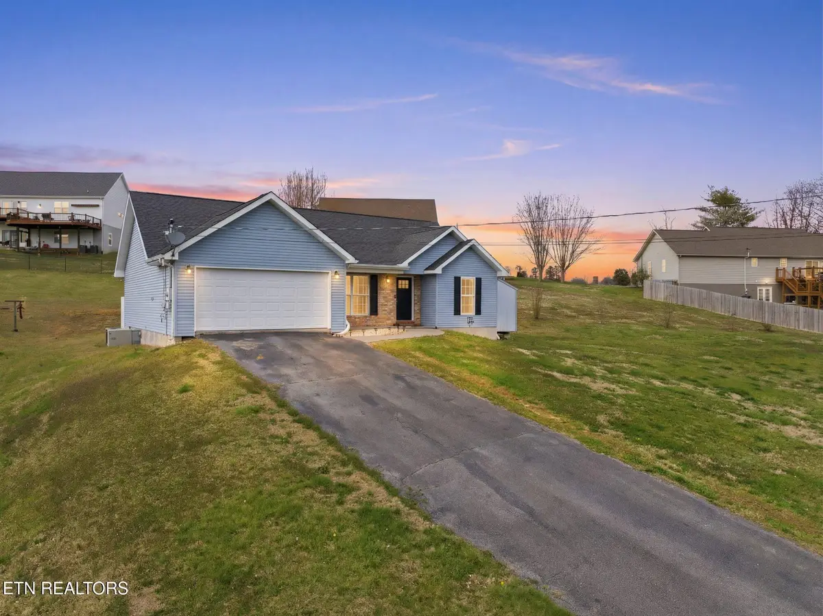 427 Eledge Farm Rd, Sevierville, TN 37876 - #1