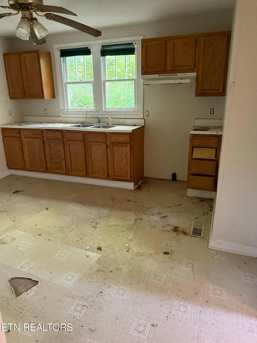 835 Spring Drive, Knoxville, TN 37920 - #2