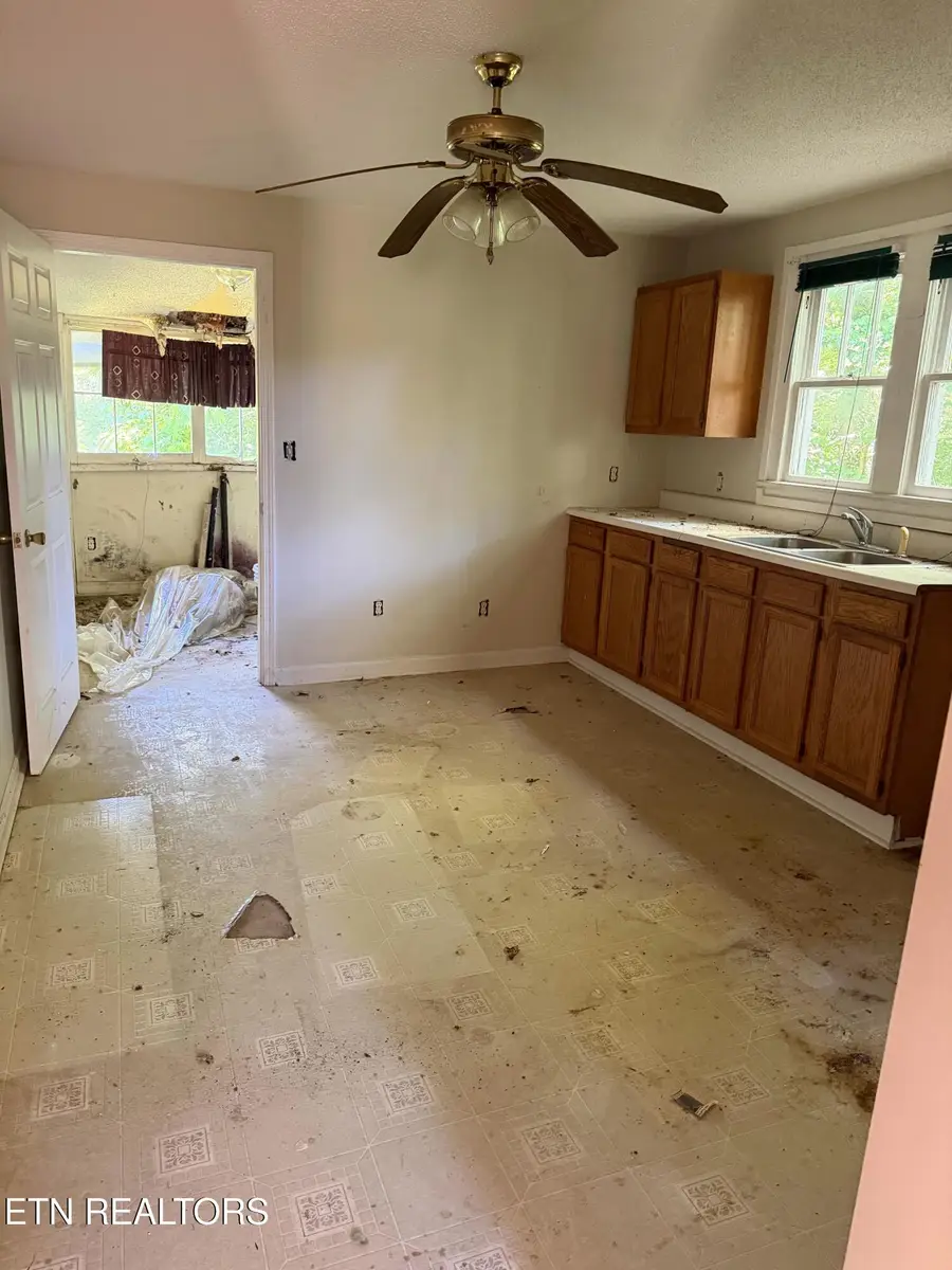 835 Spring Drive, Knoxville, TN 37920 - #3