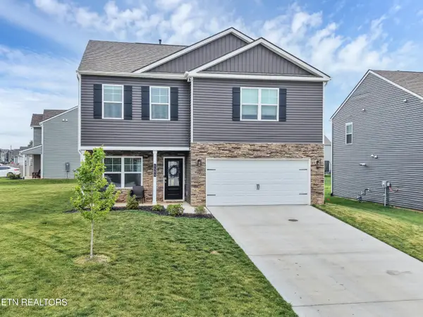 1404 Three Horses Lane, Maryville, TN 37803