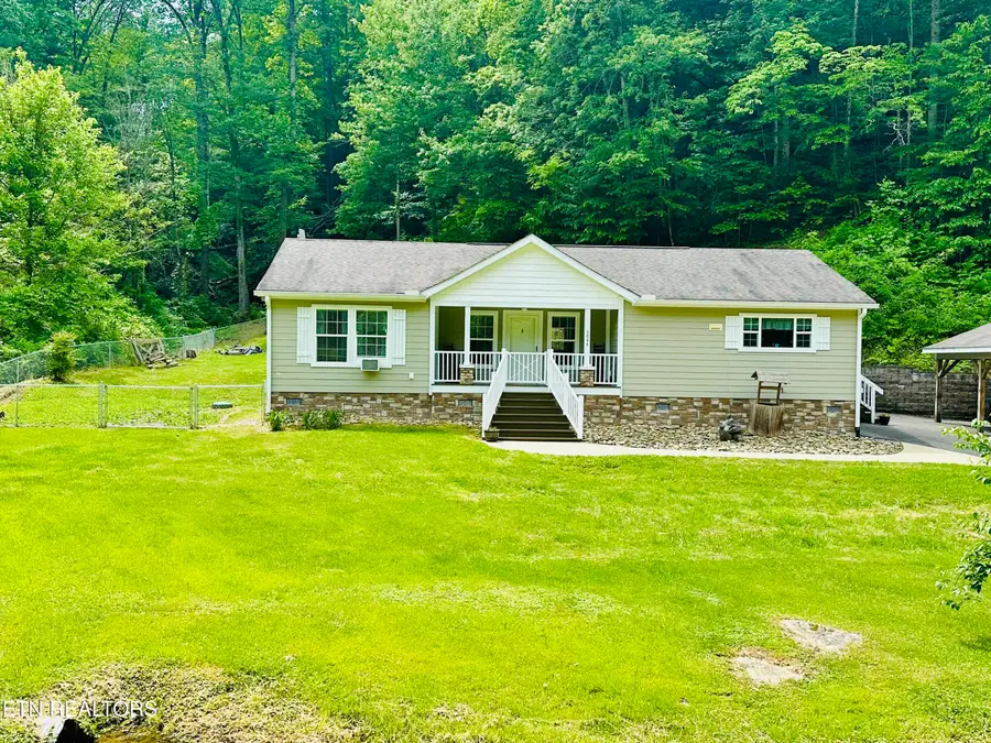 3846 Knight Hollow Rd, Sevierville, TN 37876 - #2
