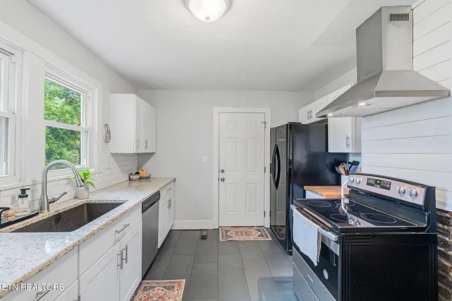 500 E Oldham Ave, Knoxville, TN 37917 - #2