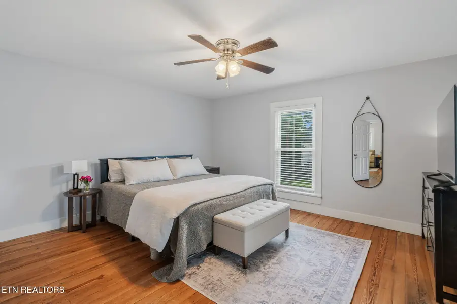 500 E Oldham Ave, Knoxville, TN 37917 - #3