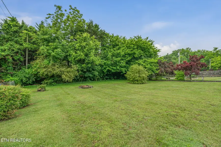707 W King St, Jefferson City, TN 37760 - #3