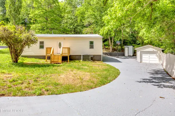 601 Carrie Circle, Strawberry Plains, TN 37871