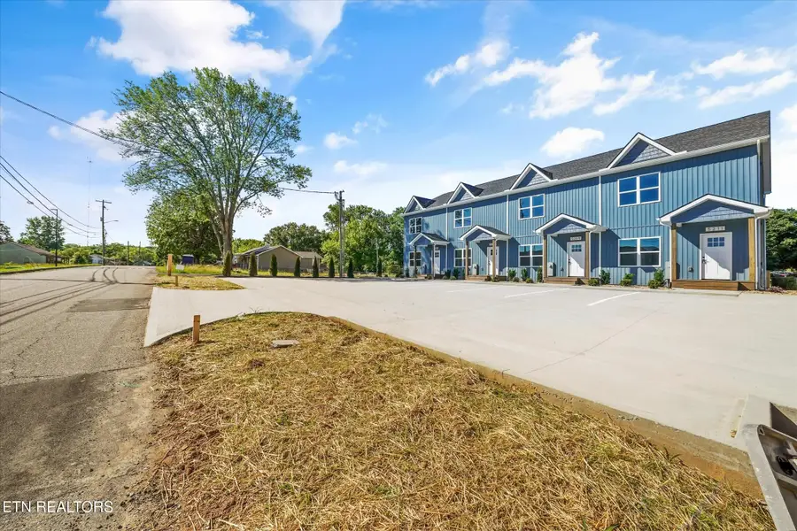 5205 Camelia Rd, Knoxville, TN 37912 - #3