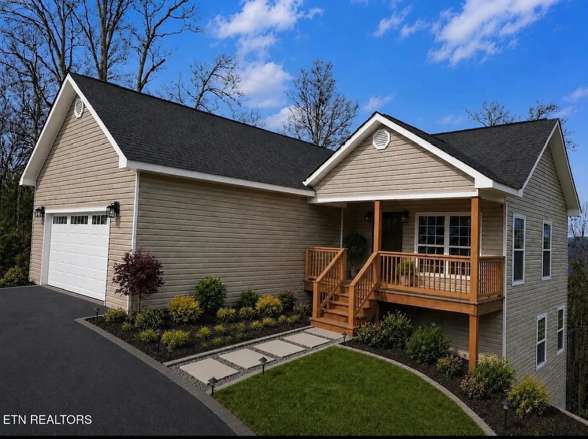 568 Low Valley Rd, Dandridge, TN 37725 - #1