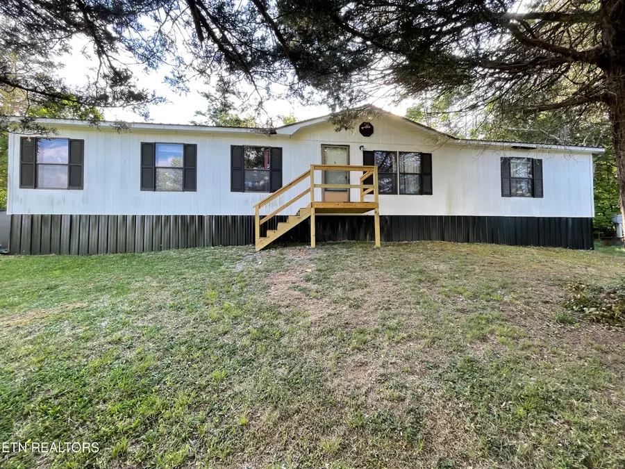 110 3rd St, Corryton, TN 37721 - #2