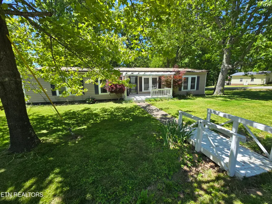 313 Rugby Rd, Crossville, TN 38558 - #2