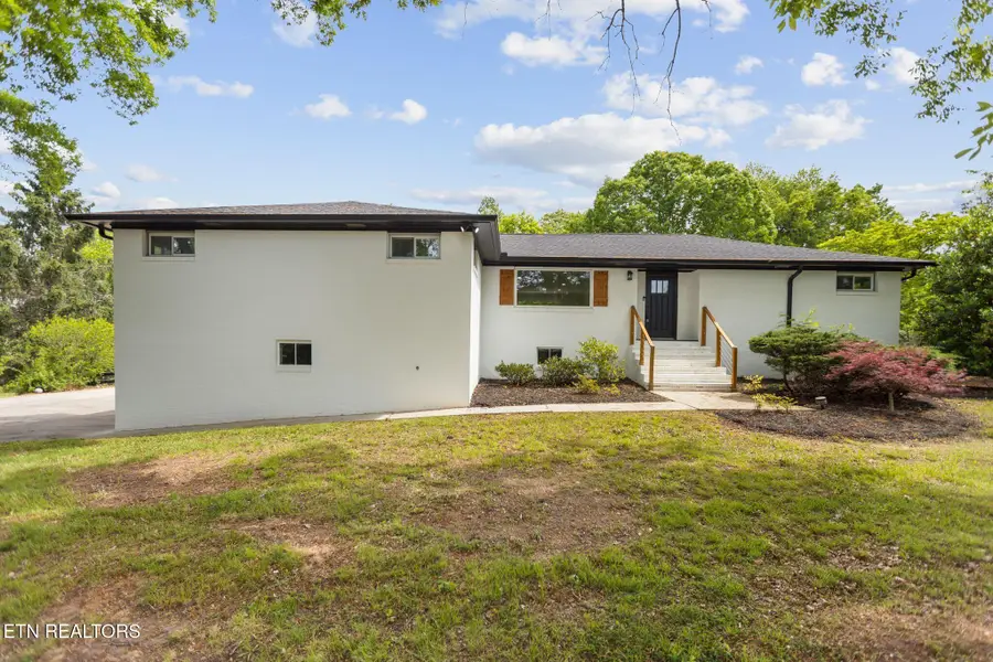7204 Fairlane Rd, Powell, TN 37849 - #2