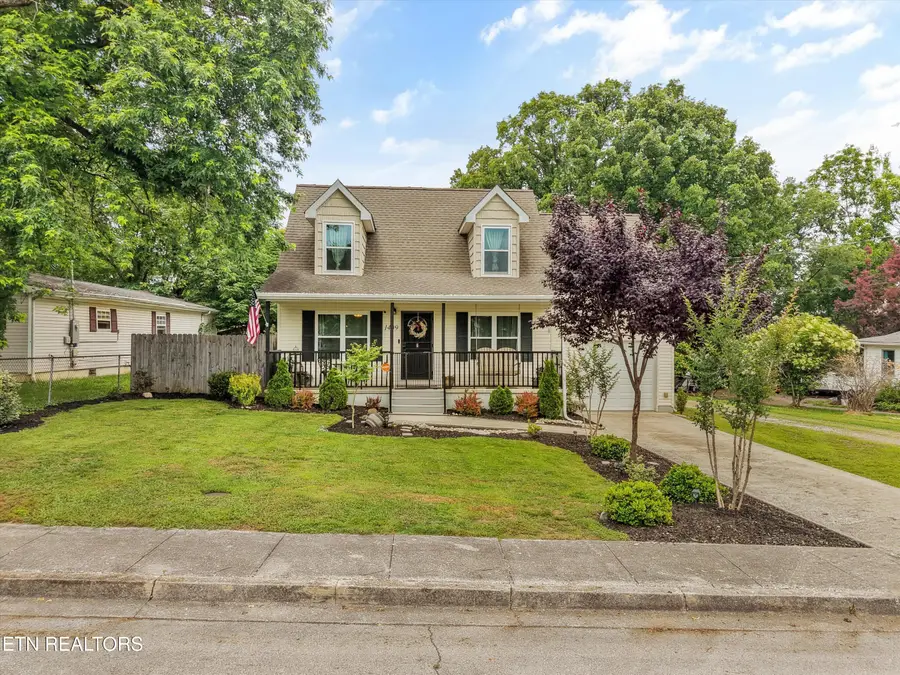 1409 Monroe Ave, Maryville, TN 37804 - #2