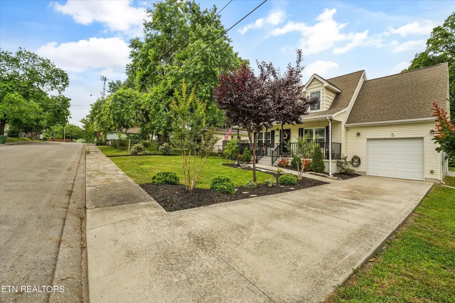 1409 Monroe Ave, Maryville, TN 37804 - #3