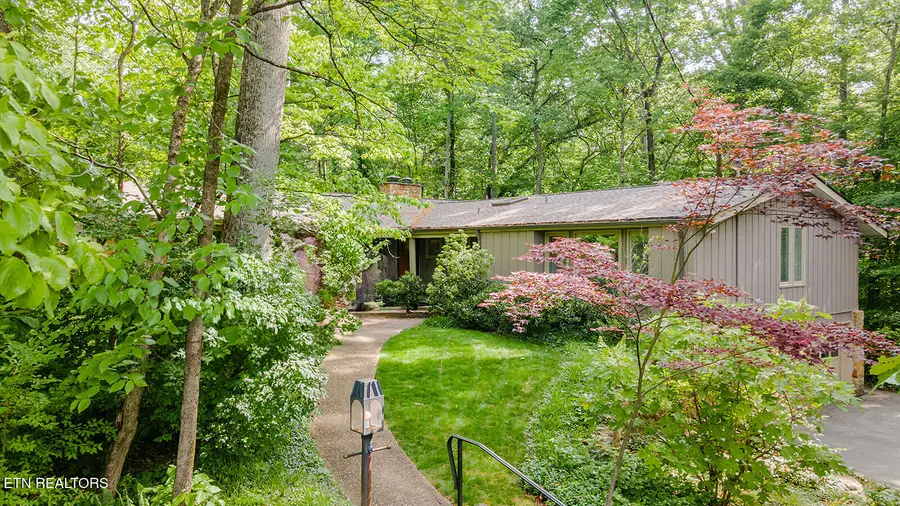 106 Newcrest Lane, Oak Ridge, TN 37830 - #3