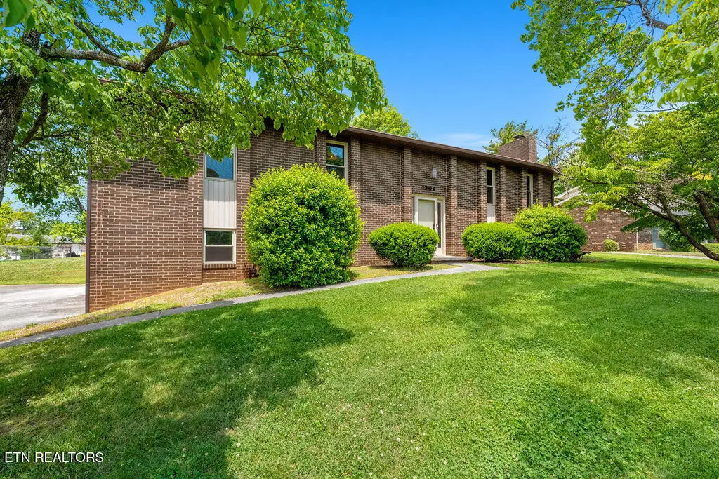 4309 Hicken Rd, Knoxville, TN 37938 - #1