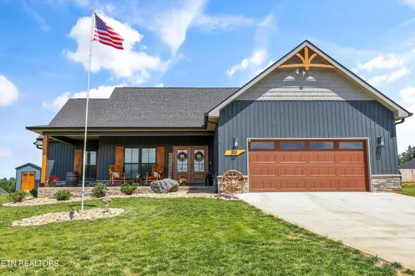 853 Pinebrooke Drive, Maryville, TN 37801