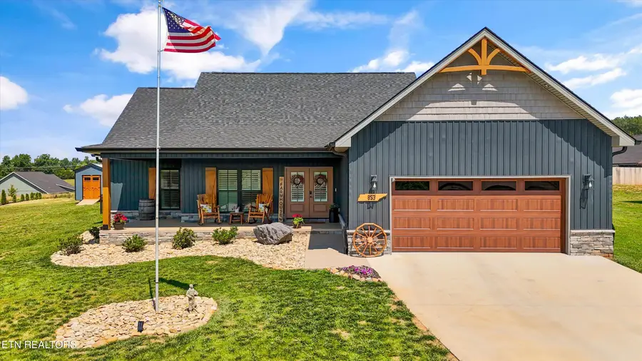 853 Pinebrooke Drive, Maryville, TN 37801 - #2