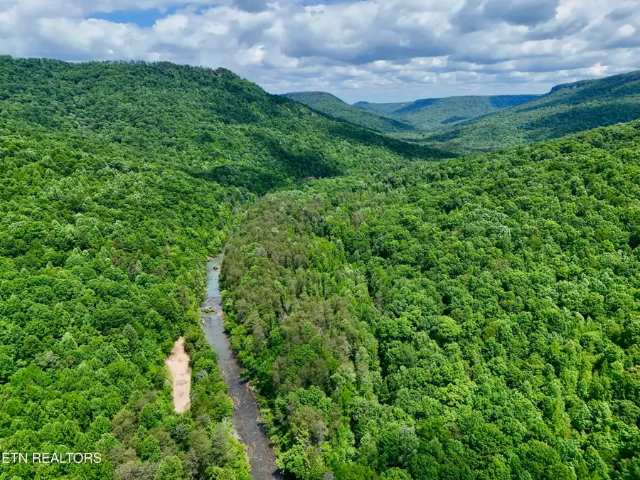 3895 Coppinger Cove Rd, Sequatchie, TN 37364 - #3