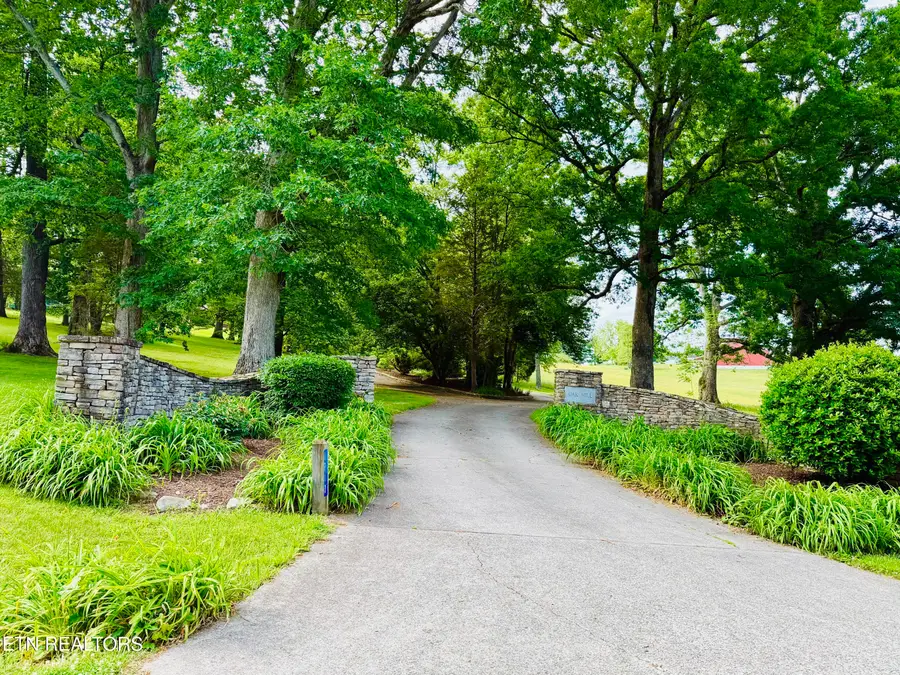 1710 Murphy Myers Rd, Maryville, TN 37803 - #2